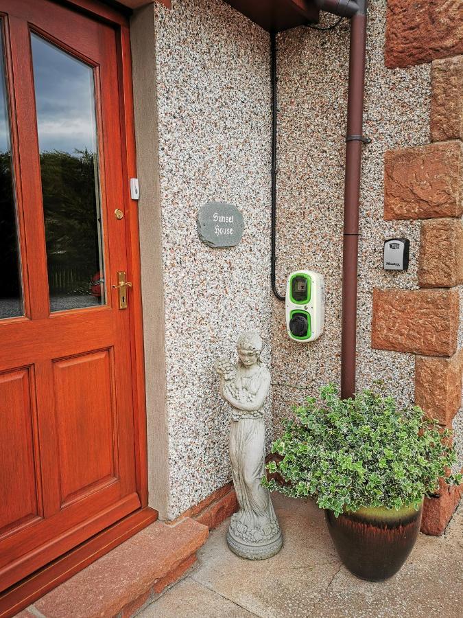 Newton Reigny Sunset House Bed & Breakfast エクステリア 写真